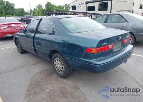 1998 Toyota Camry Le из США, поврежденный, VIN 4T1BG22K0WU372241